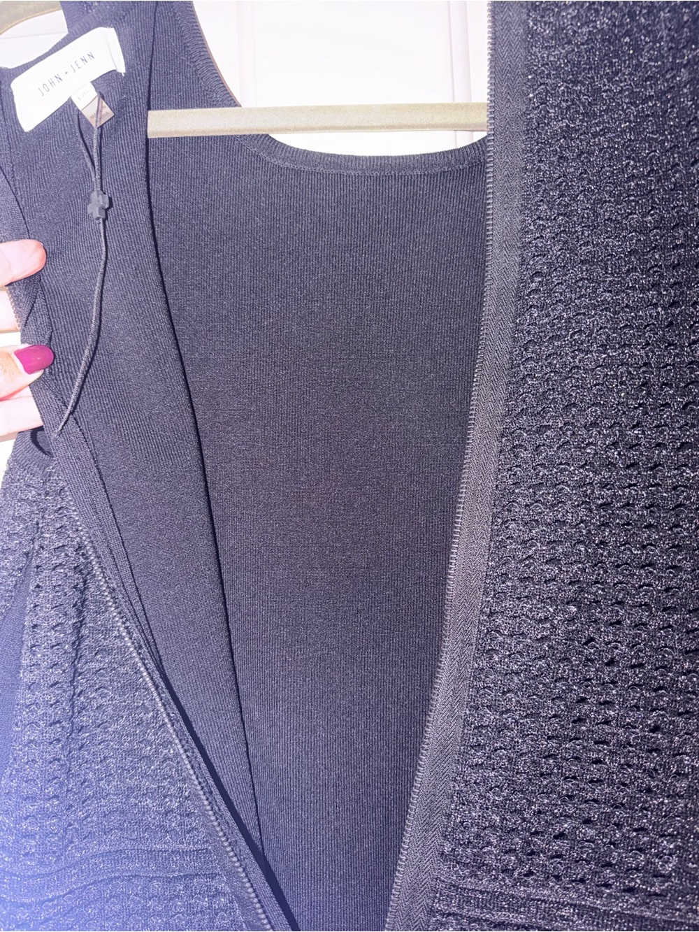 Sweater Neckline Identification - Picture 5 of 8